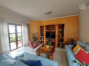 Linda Casa a Venda no Jardim Flamboyant